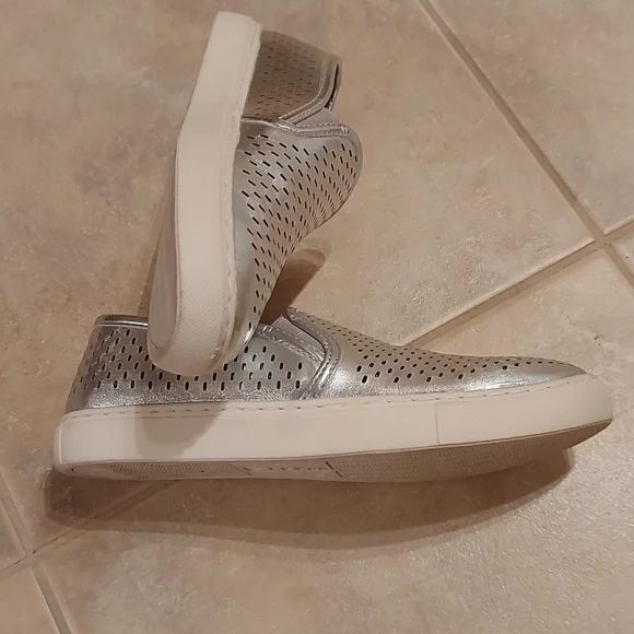 Loafers - Picture 2 of 5